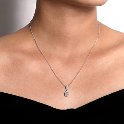 18 inch 14K White Gold Pave Diamond Pear Shaped Double Pendant Necklace