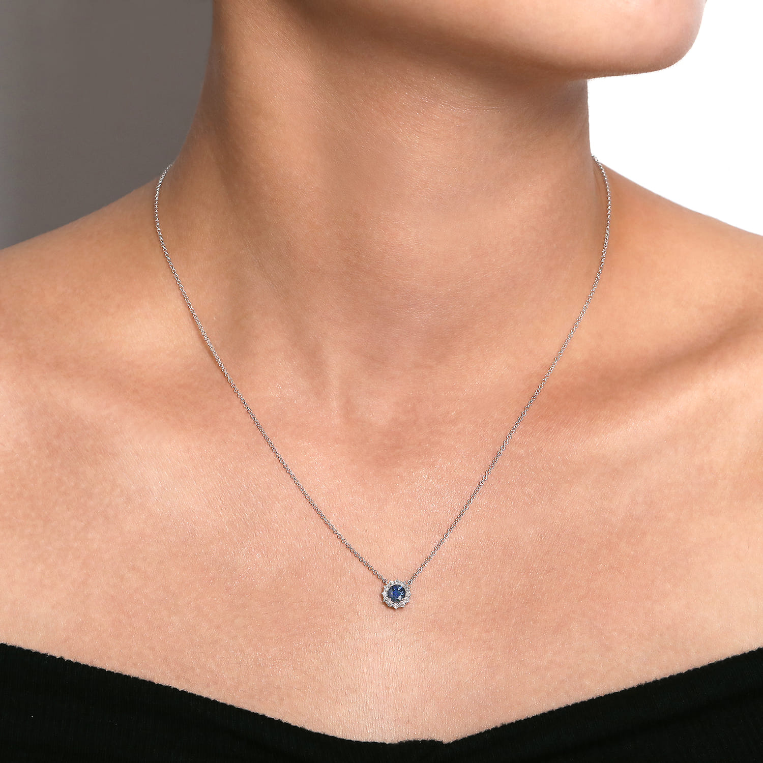18 inch 14K White Gold Round Sapphire and Diamond Halo Pendant Necklace - 0.18 ct - Shot 3
