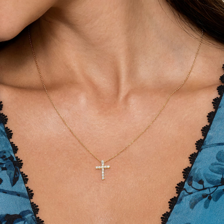 18 inch 14K Yellow Gold Diamond Cross Pendant Necklace - 0.1 ct - Shot 3