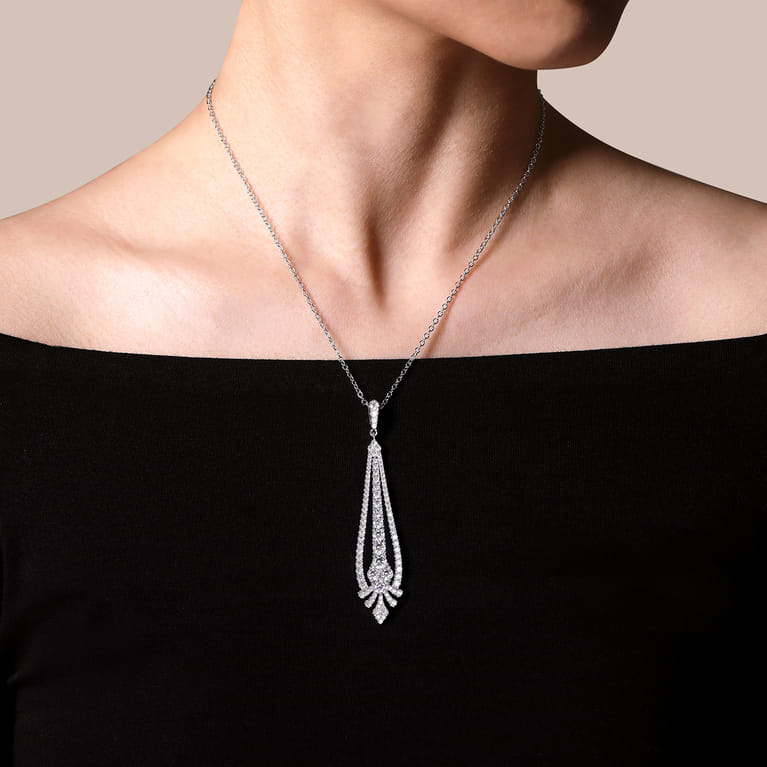 18 inch 18K White Gold Diamond Statement Necklace - 4.74 ct - Shot 3