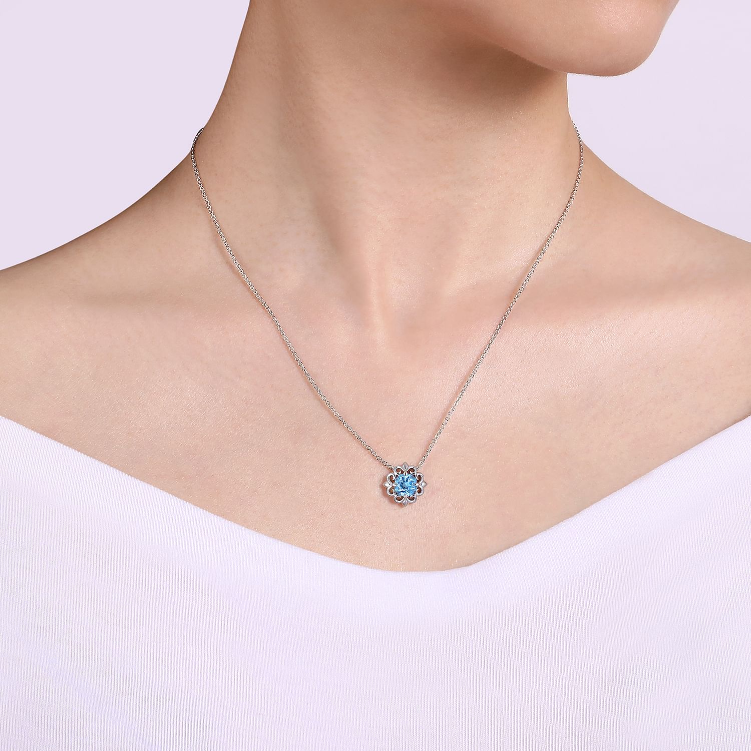 Ladies Oval Blue Topaz popular Sterling Silver Chain+Pendent