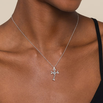 18 inch 925 Sterling Silver Twisted Wreath Cross Pendant with Diamond and Leaf Accents