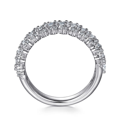 18K White Gold Baguette Diamond Fashion Ring