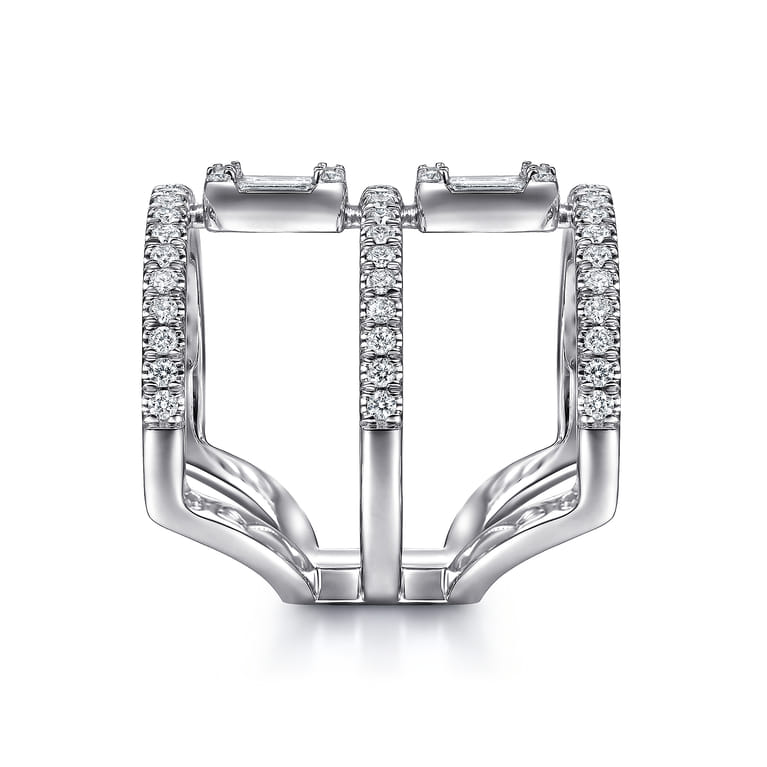 18K White Gold Baguette and Round Diamond Wide Three Row Ring - 1.69 ct - Shot 4