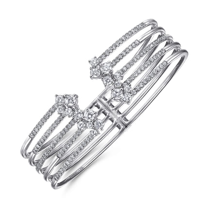 18K White Gold Diamond Bangle