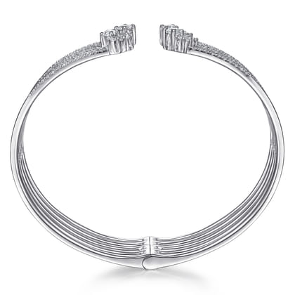 18K White Gold Diamond Bangle