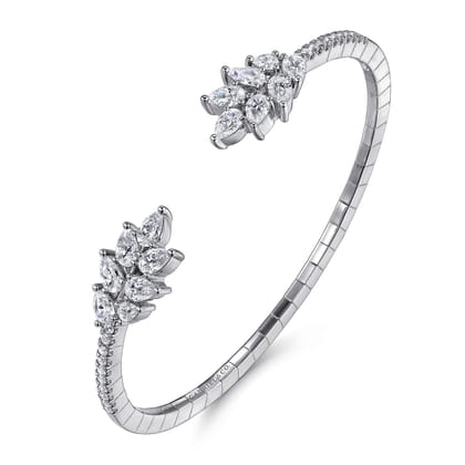 18K White Gold Diamond Bangle