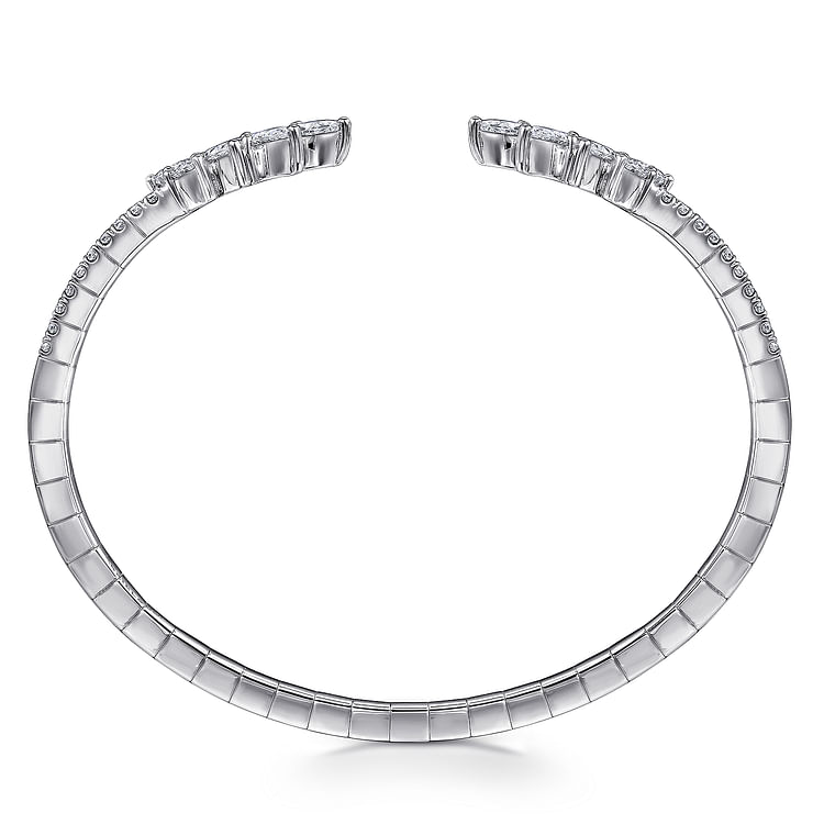 18K White Gold Diamond Bangle
