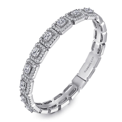 18K White Gold Diamond Bangle