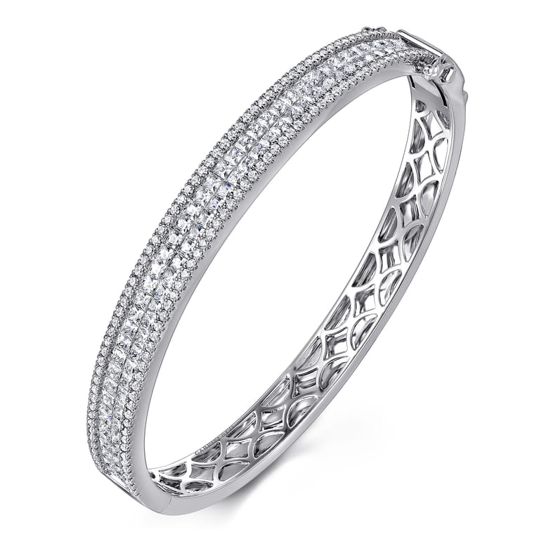 18K White Gold Diamond Bangle - 3.5 ct - Shot 2