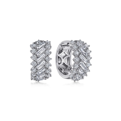 18K White Gold Diamond Earrings
