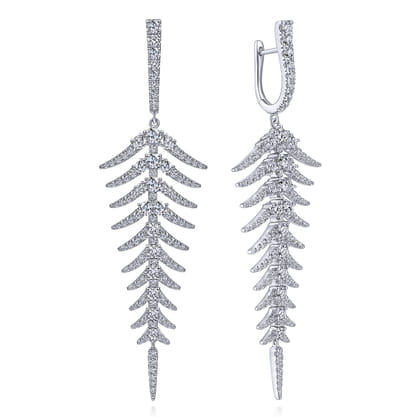 18K White Gold Diamond Fishbone Linear Huggies