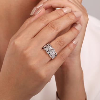 18K White Gold Diamond Marquise Pattern Wide Band Ring