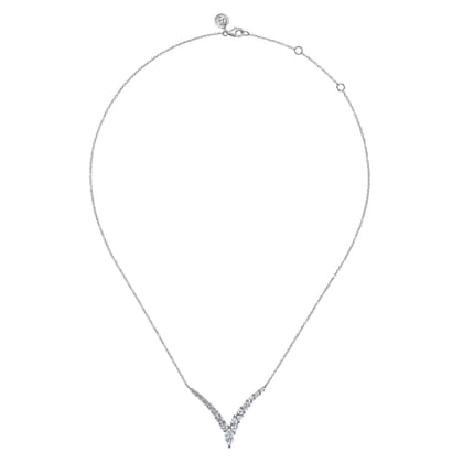 18K White Gold Diamond Necklace