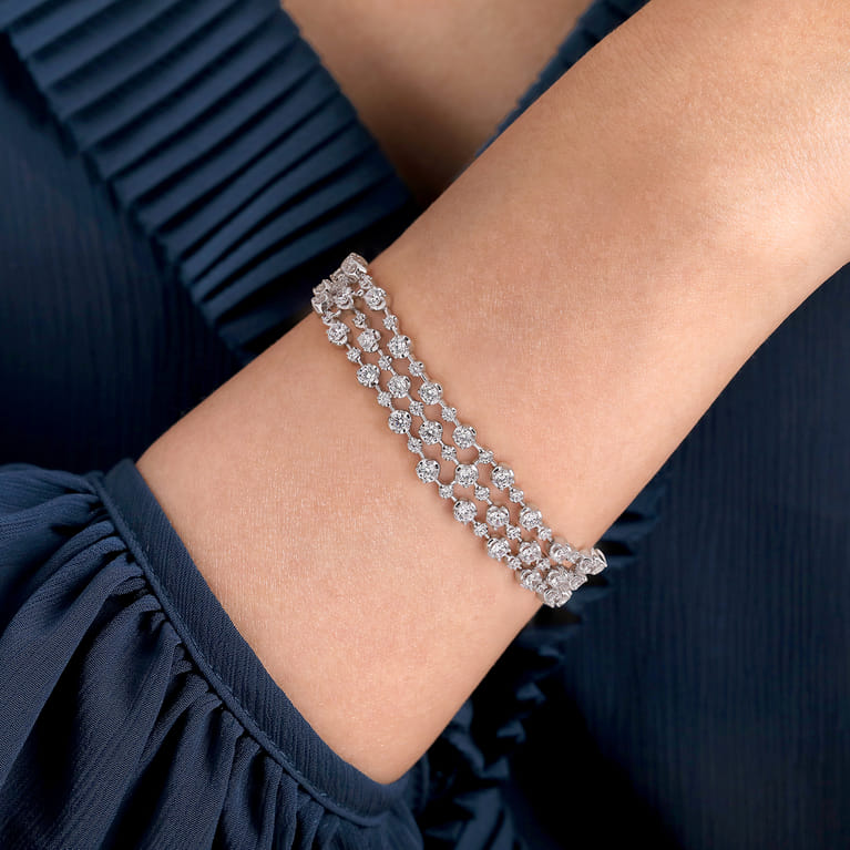 18K White Gold Diamond Tennis Bracelet - 7.17 ct - Shot 4