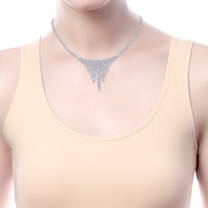 18K White Gold Graduating Diamond Bar Statement Necklace