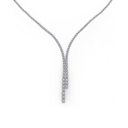 18K White Gold Graduating Diamond Necklace