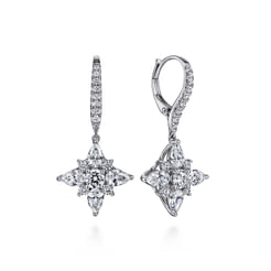 18K White Gold Pear Shape and Round Diamond Drop Earrings