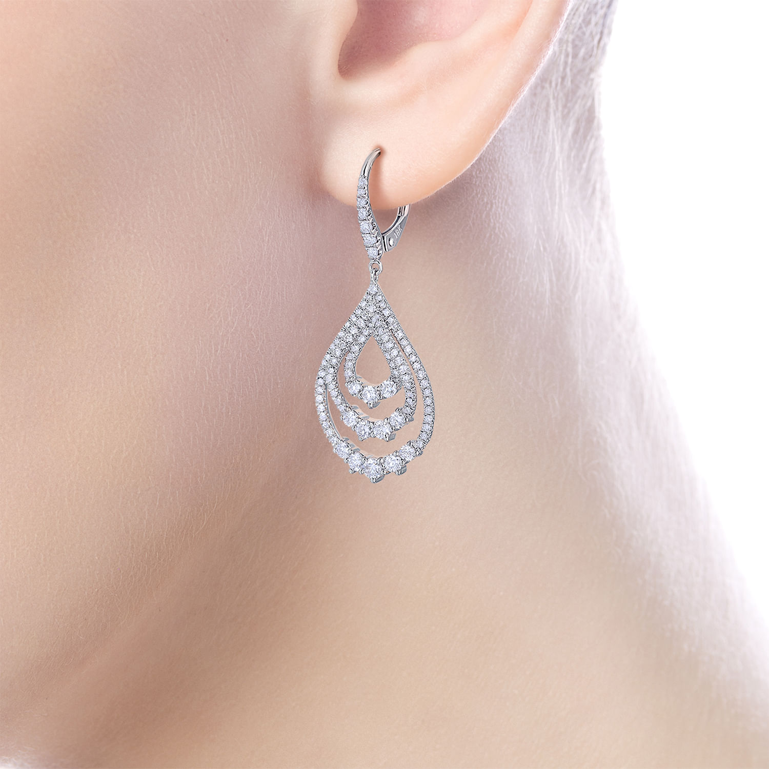 わさび CRUSHED PAVE TRIPLE DROP EARRINGS – NADRI