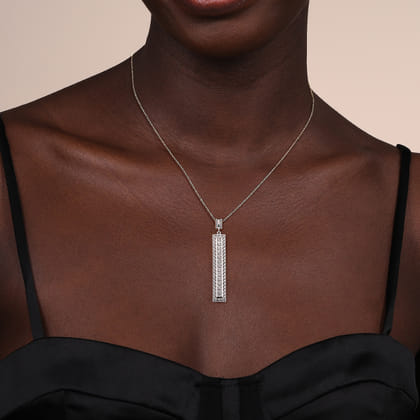 18K White Gold Vertical Diamond Bar Pendant Necklace