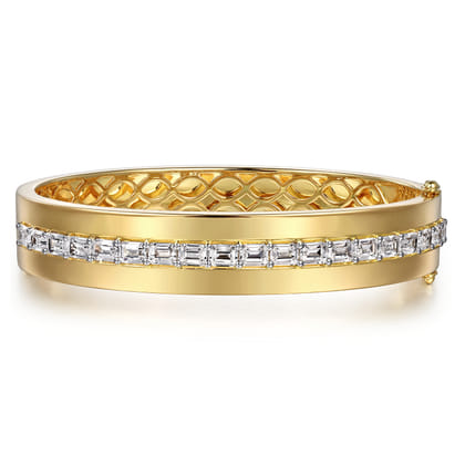 18K Yellow Gold Diamond Bangle