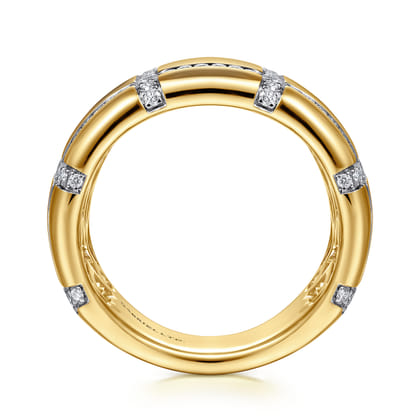 18K Yellow Gold Wide Band Ring with Checkered Diamond Pattern