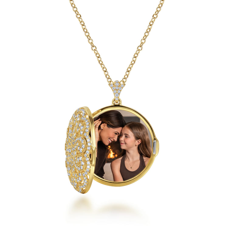 25 inch 14K Yellow Gold Round Filigree and Diamond Locket Necklace - 1.05 ct - Shot 3
