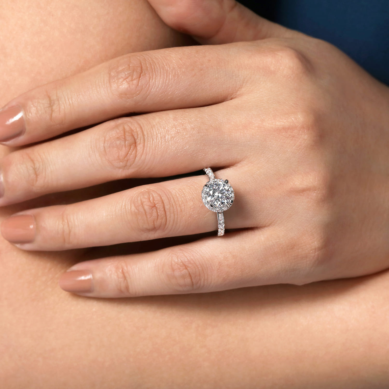 Luce - 14K White Gold Round Halo Diamond Channel Set Engagement Ring - 0.88 ct - Shot 6