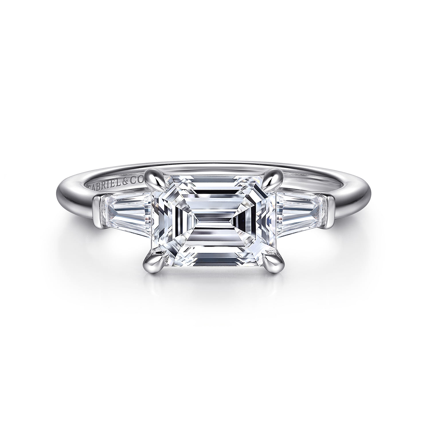 Emeroux - 14K White Gold Emerald Cut Three Stone Diamond Engagement Ring - 0.3 ct - Shot 1
