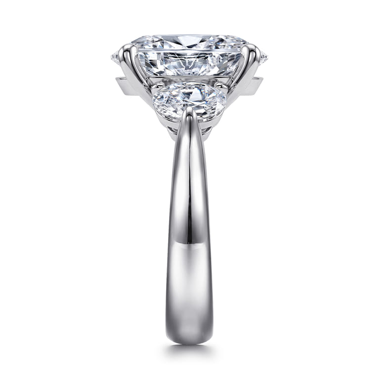 Laynie - 14K White Gold Oval Three Stone Diamond Engagement Ring - 1 ct - Shot 4