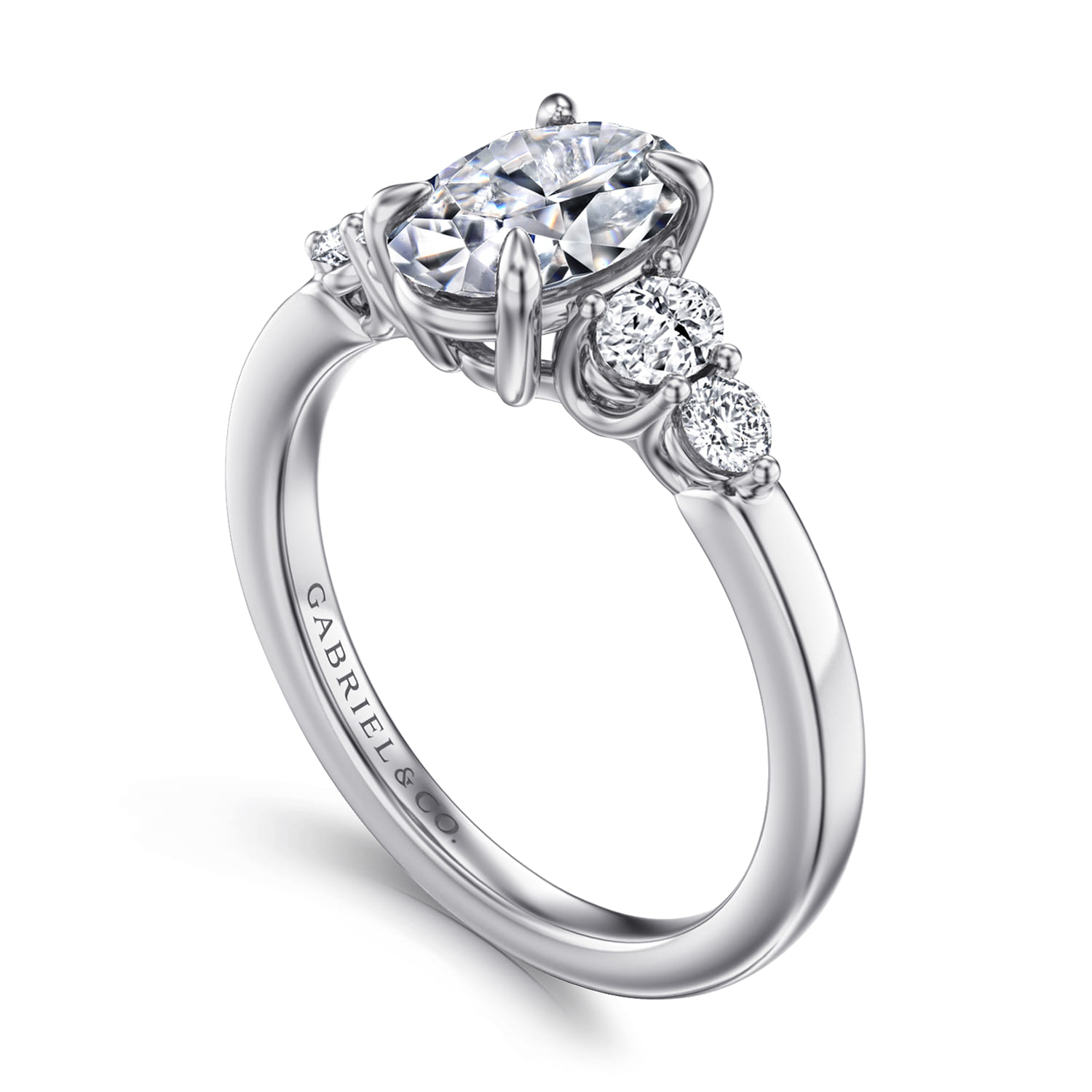Wave - 14K White Gold Oval Diamond Engagement Ring - 0.4 ct - Shot 3