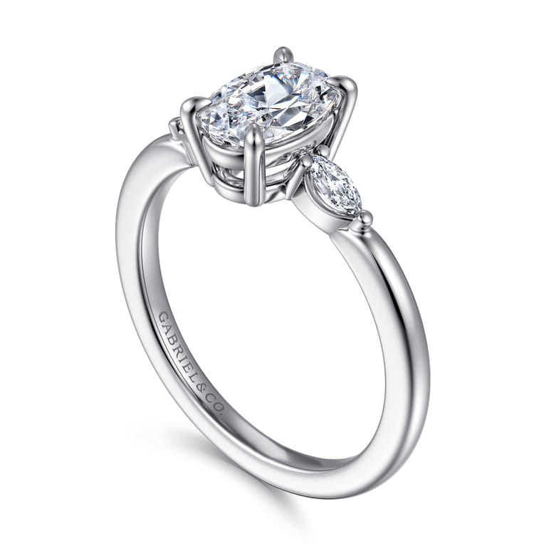 Dela - 14K White Gold Three Stone Oval Diamond Engagement Ring - 0.17 ct - Shot 3
