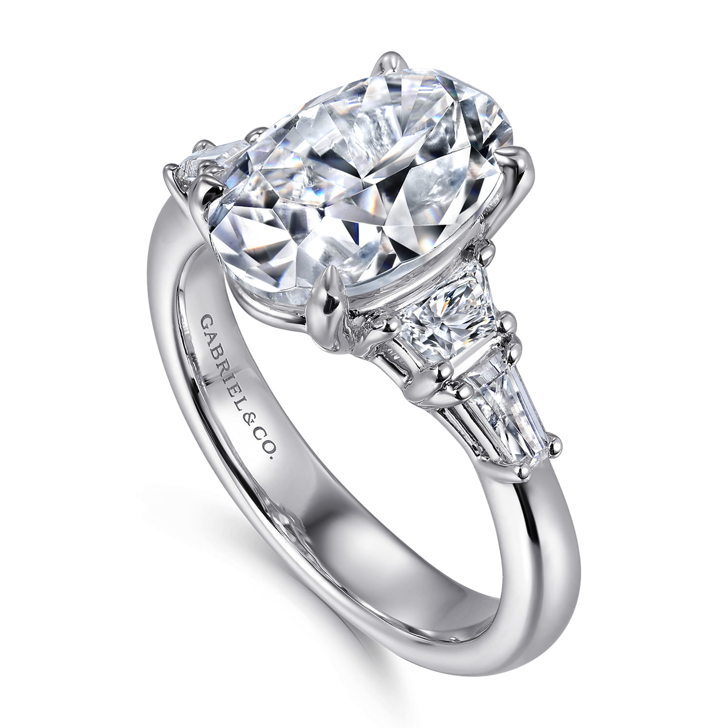 Arianna - 14K White Gold Oval Five Stone Diamond Engagement Ring - 0.7 ct - Shot 3
