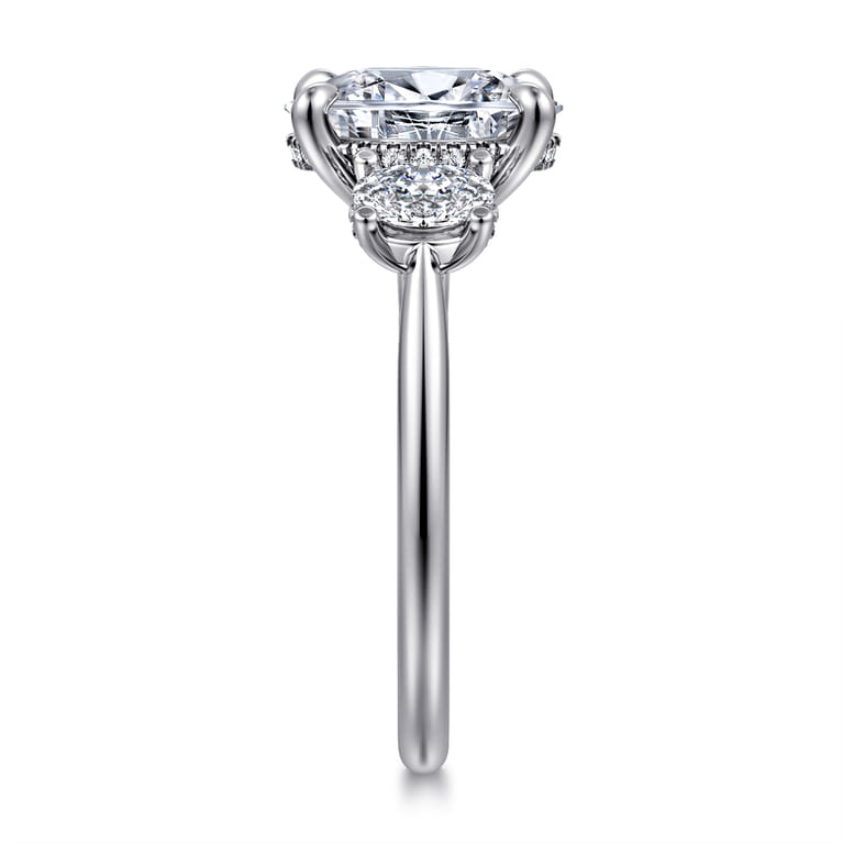 Charisa - 14K White Gold Oval Three Stone Diamond Engagement Ring - 0.7 ct - Shot 4