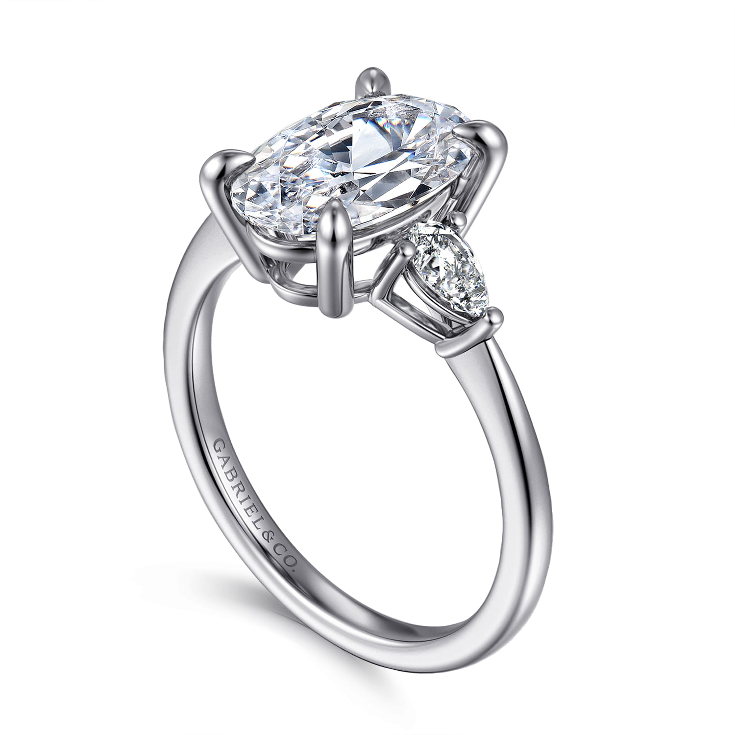 Sima - 14K White Gold Oval Three Stone Diamond Engagement Ring - 0.3 ct - Shot 3