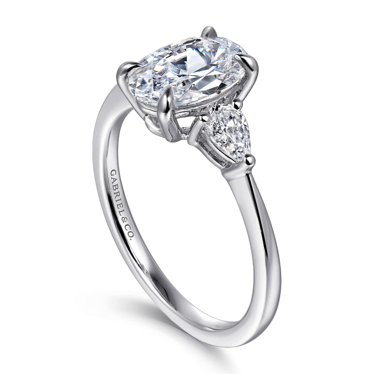 Sima - 14K White Gold Oval Three Stone Diamond Engagement Ring - 0.3 ct - Shot 3
