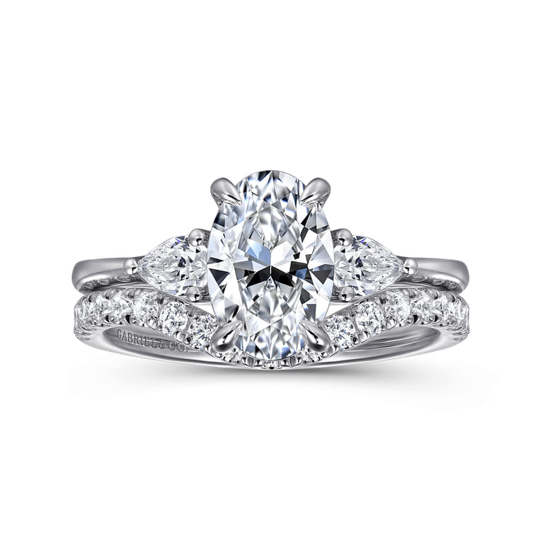 Sima - 14K White Gold Oval Three Stone Diamond Engagement Ring - 0.3 ct - Shot 4