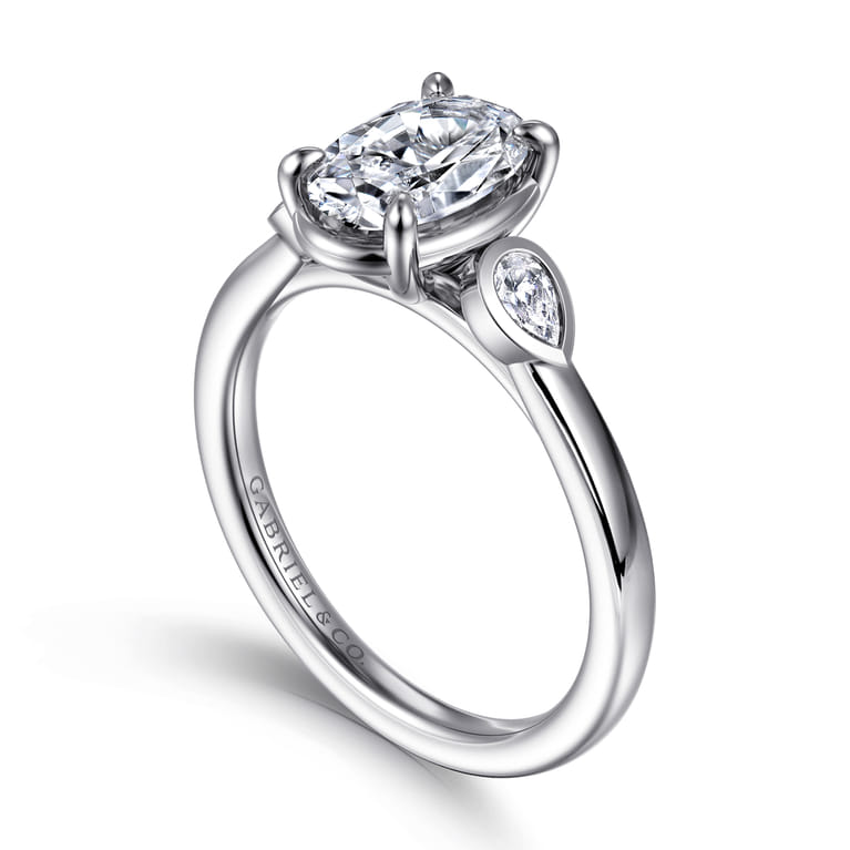 Ebony - 14K White Gold Oval Three Stone Diamond Engagement Ring - 0.19 ct - Shot 3