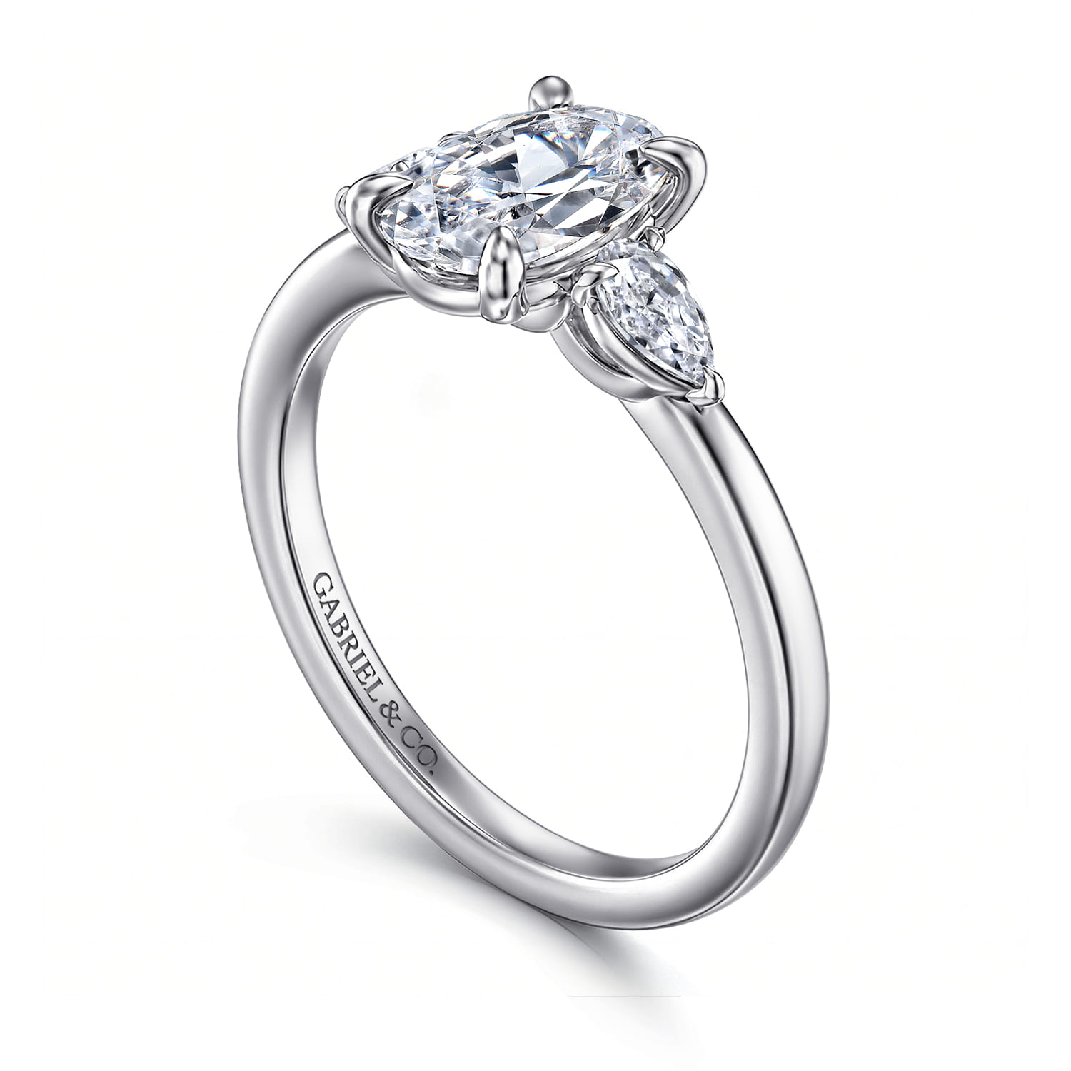 Adalia - 14K White Gold Oval Three Stone Diamond Engagement Ring - 0.3 ct - Shot 3