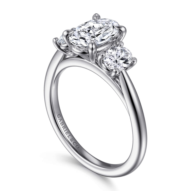 November - 14K White Gold Oval Three Stone Diamond Engagement Ring - 0.6 ct - Shot 3