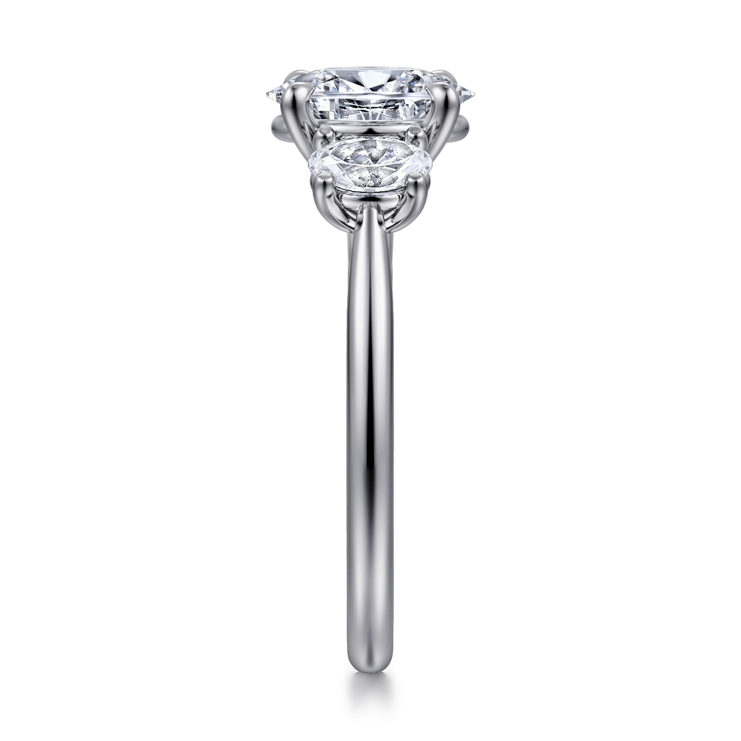 November - 14K White Gold Oval Three Stone Diamond Engagement Ring - 0.6 ct - Shot 5