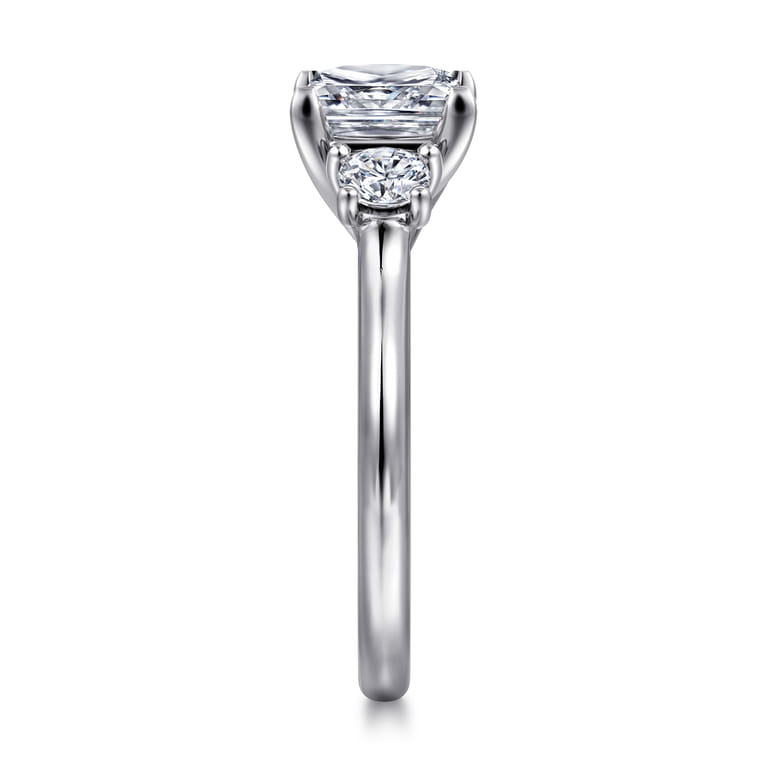 Sanaa - 14K White Gold Princess Cut 3 Stone Diamond Engagement Ring - 0.4 ct - Shot 4