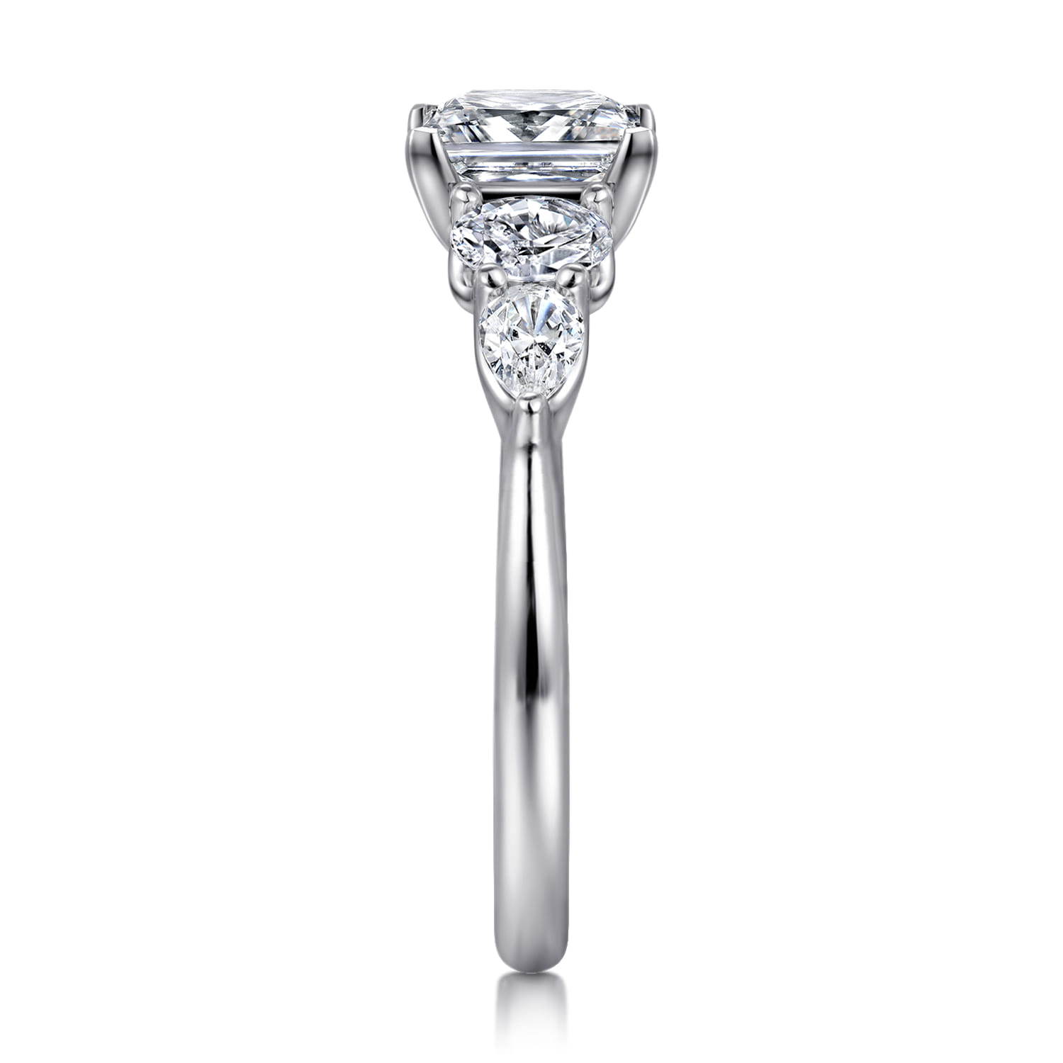 Estefani - 14K White Gold Princess Cut Diamond Engagement Ring - 0.8 ct - Shot 4