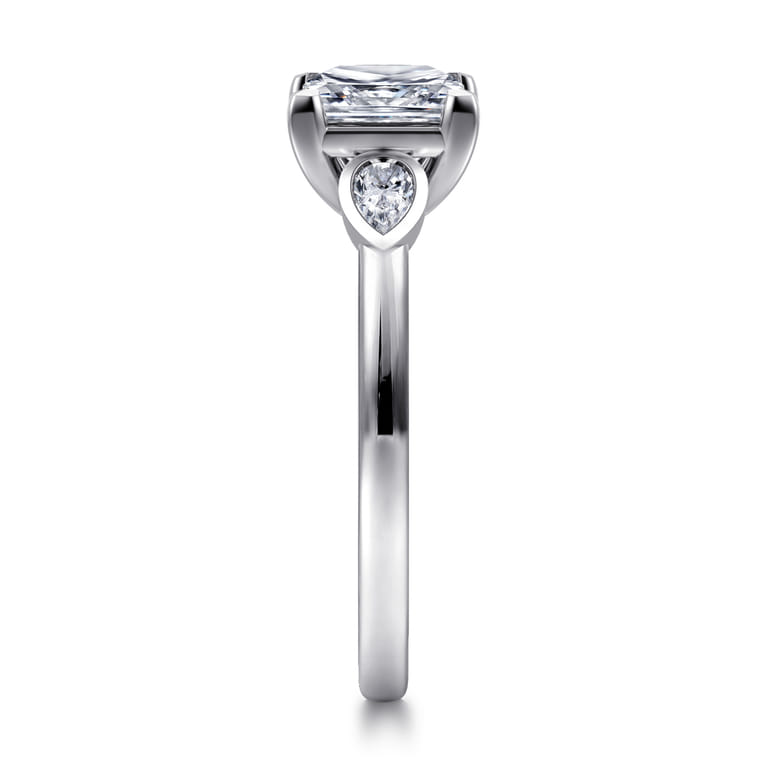 Ebony - 14K White Gold Princess Cut Three Stone Diamond Engagement Ring - 0.19 ct - Shot 4