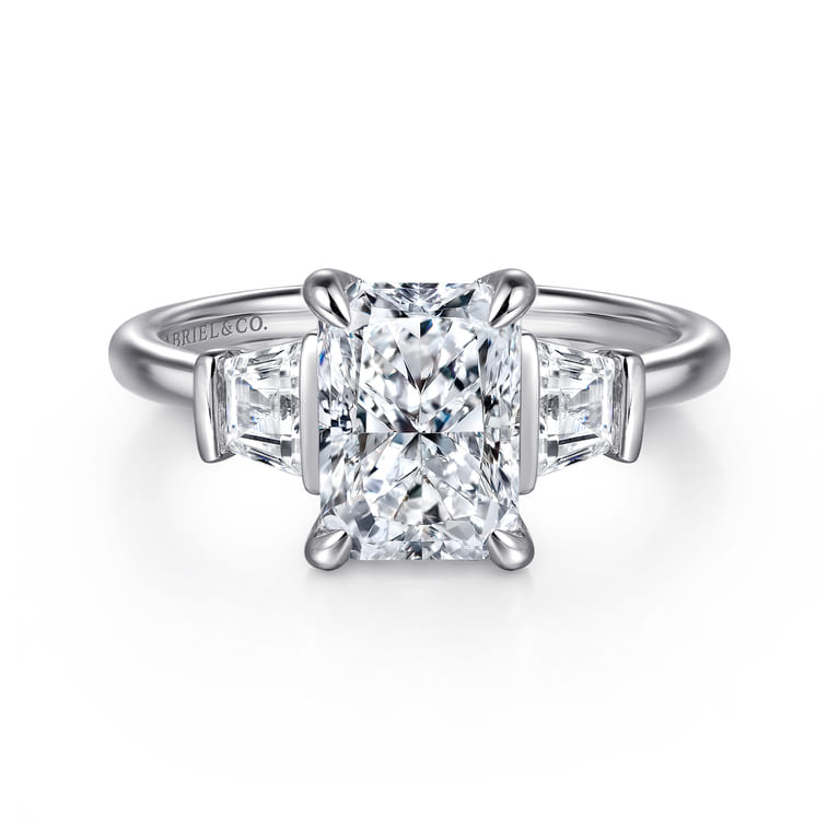Kenia - 14K White Gold Radiant Cut Three Stone Diamond Engagement Ring - 0.45 ct - Shot 1