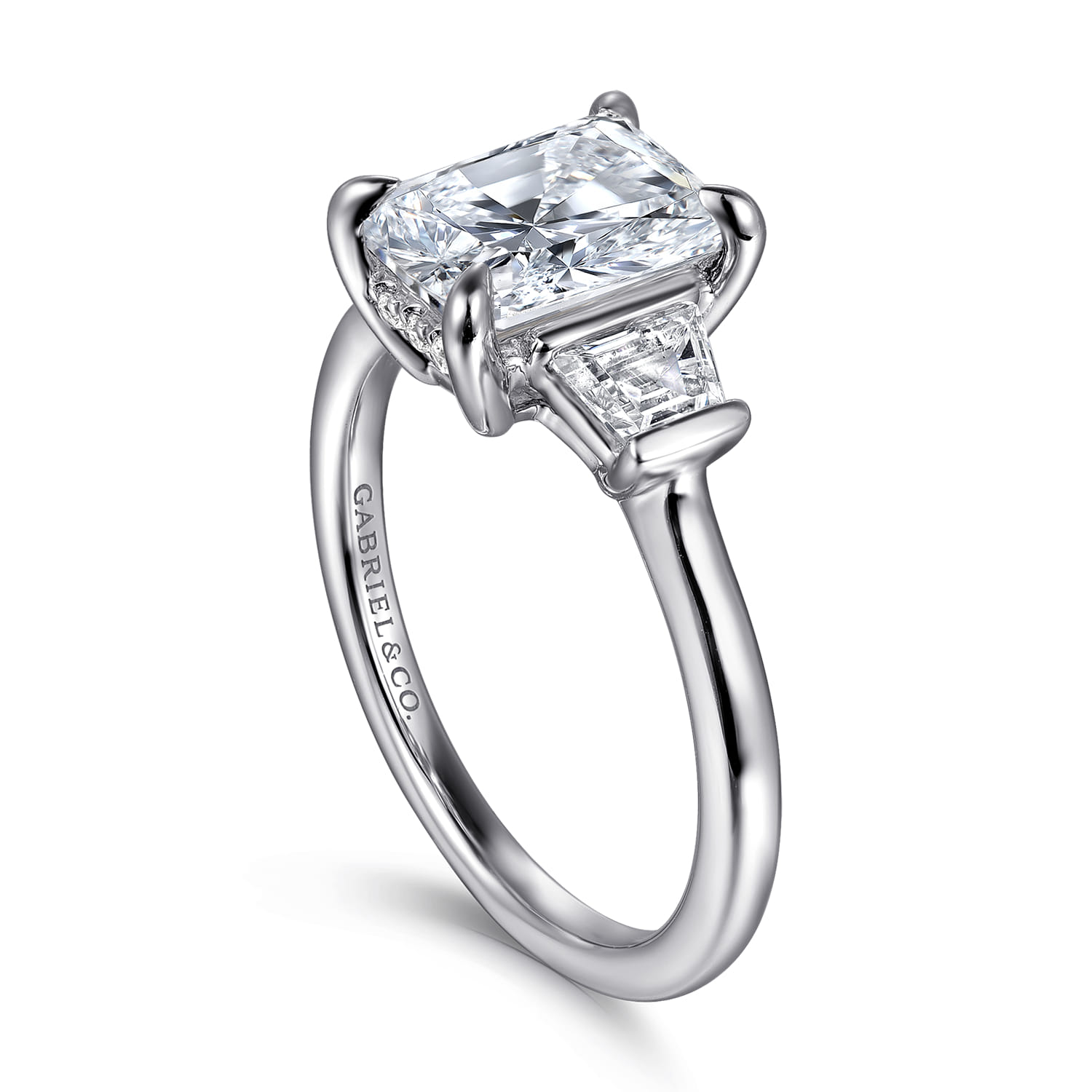 Kenia - 14K White Gold Radiant Cut Three Stone Diamond Engagement Ring - 0.45 ct - Shot 3