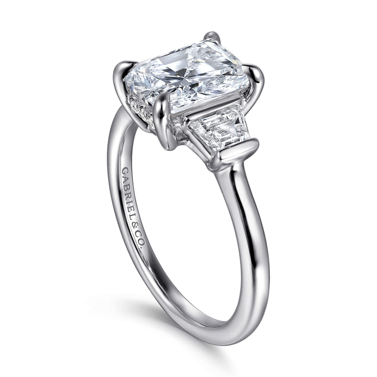 Kenia - 14K White Gold Radiant Cut Three Stone Diamond Engagement Ring - 0.45 ct - Shot 3