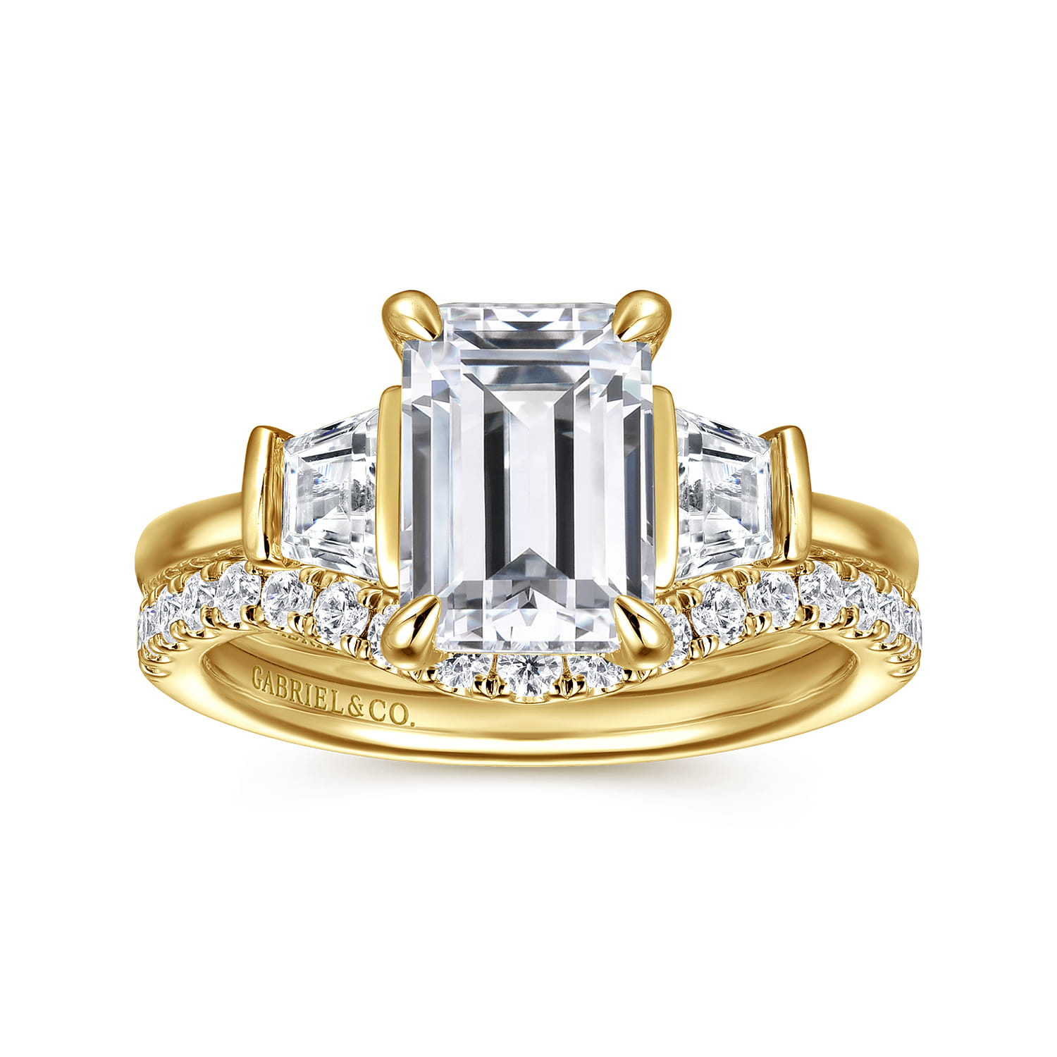 Kenia - 14K Yellow Gold Emerald Cut Three Stone Diamond Engagement Ring - 0.45 ct - Shot 4