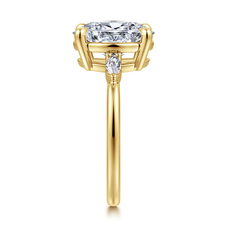 Dela - 14K Yellow Gold Three Stone Oval Diamond Engagement Ring - 0.17 ct - Shot 4