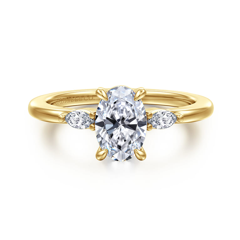 Dela - 14K Yellow Gold Three Stone Oval Diamond Engagement Ring - 0.17 ct - Shot 1